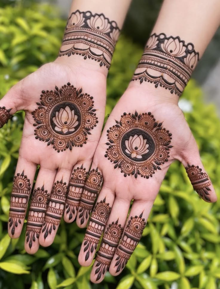 🌿 Beautiful Mehandi Design Ideas for Every Occasion
